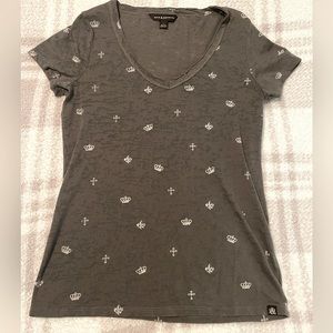 Grey v neck tee. Size small. EUC. Rock & Republic